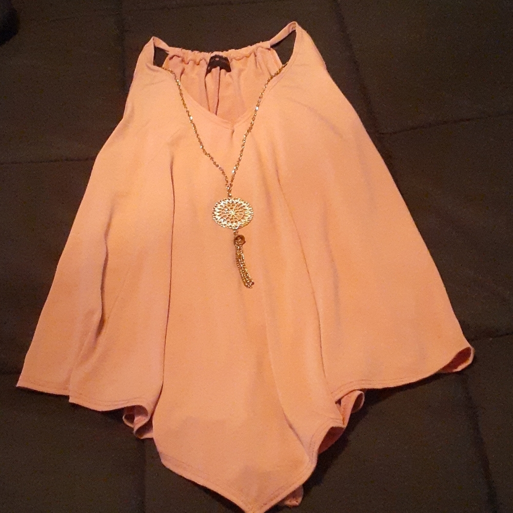 Juniors ( S ) Pink sleeveless blouse